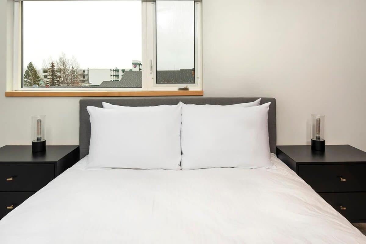 Nn - The Flame - Downtown 1-Bed 2-Bath Villa Уайтхорс Екстериор снимка