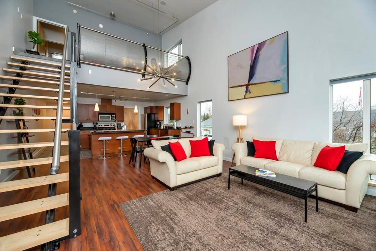 Nn - The Flame - Downtown 1-Bed 2-Bath Villa Уайтхорс Екстериор снимка