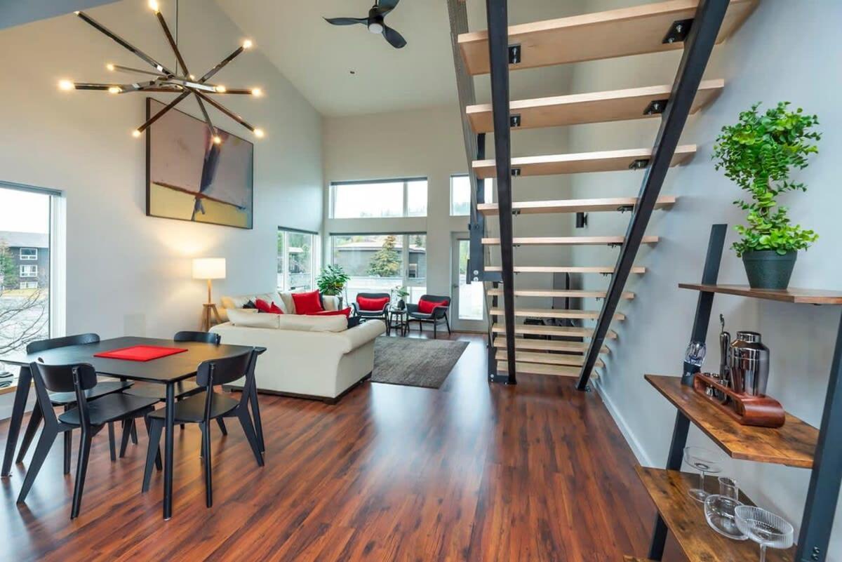Nn - The Flame - Downtown 1-Bed 2-Bath Villa Уайтхорс Екстериор снимка